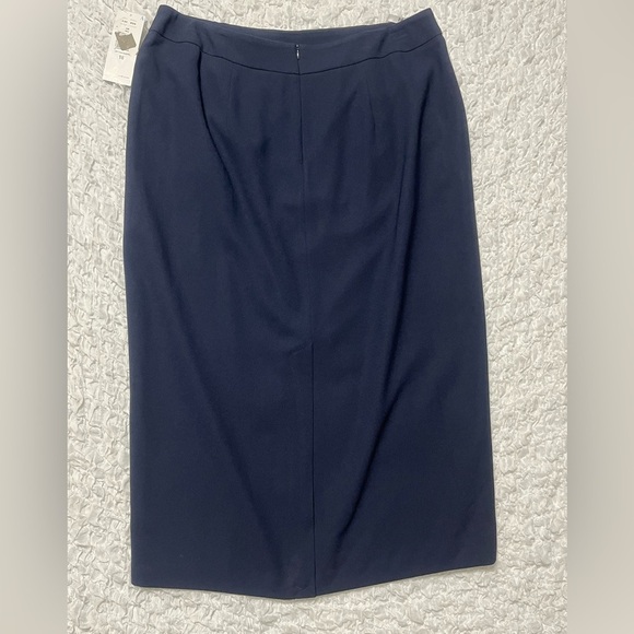 NYGARD WOMANS MIDI A LINE NAVY SKIRT, SIZE 18 NWT. - Picture 3 of 8